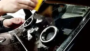 Контурная резка автомобильных и антигравийных пленок без прорезания подложки