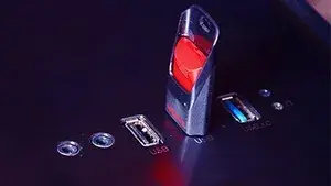 Поддержка USB-накопителей  